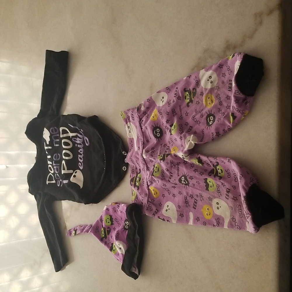 Halloween Outfit - Picture 1 of 4